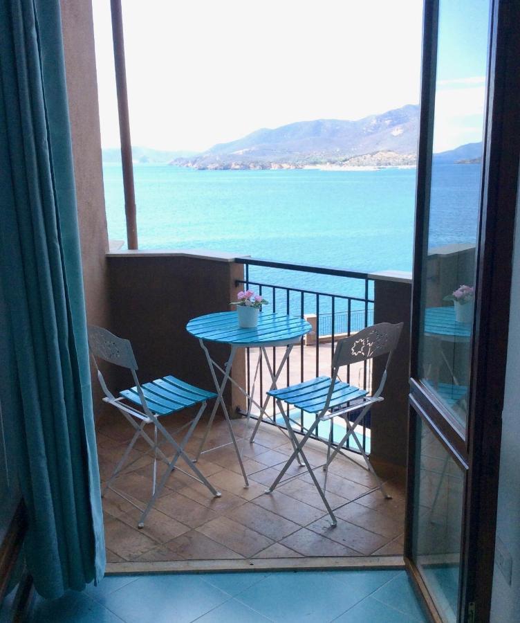Apartment On The Sea Кальяри Экстерьер фото